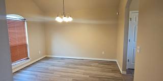 (3) Bed/(2) Bath in Tecumseh Ridge Avail Now! (3) Bed/(2) Bath in Tecumseh Ridge Avail Now! Gallery 5