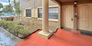 2626 Riverside Dr Gallery 2