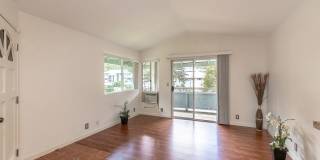 Pool Community and Pet Friendly Home Gallery 12