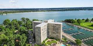 8900 E JEFFERSON Avenue Gallery 13