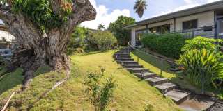 Rarely Available 3BA/2BA/3-4 Pkg SF in Aiea Heights Gallery 3