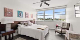 3 Island Ave Gallery 12