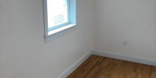 363 Windsor St Gallery 5
