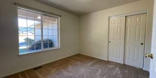 3 bedroom house with garage Gallery 9