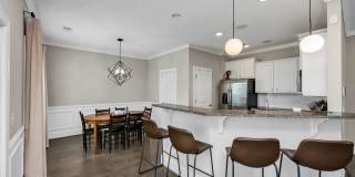 Partially Furnished Lakefront Retreat in Sunset Bay – Stunning Views & Resort-Style Amenities Gallery 18
