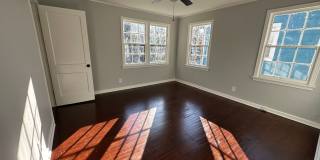 2 Bedroom Highland Apartment Gallery 5