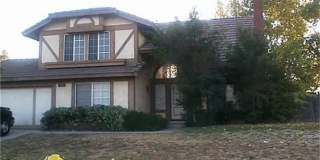 ***GORGEOUS EXTREMELY SPACIOUS 2 STORY HOME IN THE HEART OF RIALTO*** Gallery 1