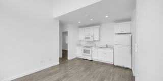 572 N Cambridge St Gallery 4