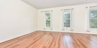 42485 REGAL WOOD Gallery 23