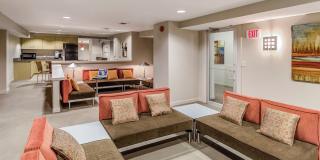 Twin Towers Apartments Gallery 16