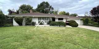 Charming 3 bedroom 2 bathroom House! Gallery 1