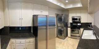 Beautiful Gigantic Condo in Beverly Hills!!! Gallery 5