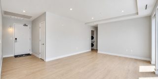 Vivre Gallery 116