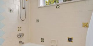 ALL THE CHARM! - Siesta Key 1+ acre on the Bay - 3 bed/ 2 bath pool home Gallery 34