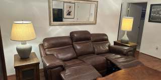 BEAUTIFUL 2 Bedroom 2 Bath Home Gallery 8