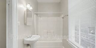 124 E Henry St Gallery 11