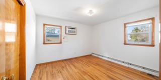 Large 3 Bedroom Apt + Private Office Space Gallery 32