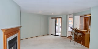 Kirkland's Eastridge Condo Gallery 1
