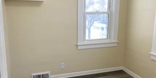Spacious and beautifully remodeled 5 bed 2 bathroom home Gallery 25