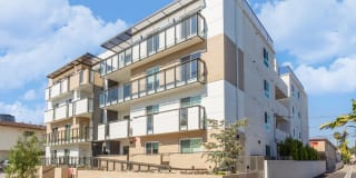 1450 S Barrington Ave Gallery 24