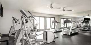 Bennington Pond Apartments Gallery 16