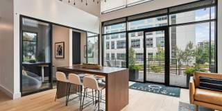 Solis Midtown Gallery 35