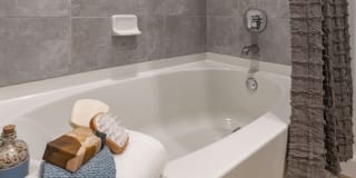 The Retreat at Sunset Walk Gallery 9