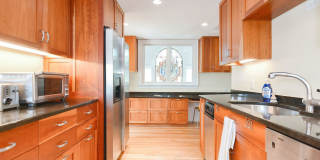 Winter Rental: Waterfront 3 Bed/3 Bath on Rocky Neck Gallery 7
