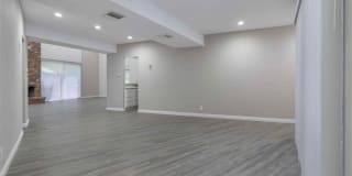 Racquet Club Apartments Gallery 32