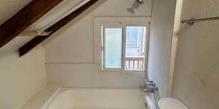 Upstairs one bedroom available now on Emerald between Cass and Bayard Gallery 25