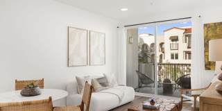 Eddy Redondo Residences Gallery 58