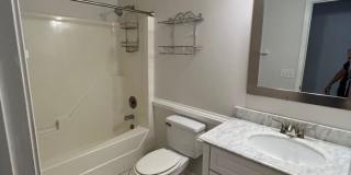 829 Ruffin Street Gallery 11