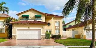 7983 NW 186th Ter Gallery 1
