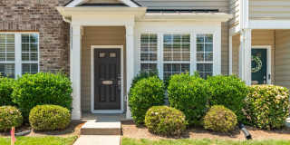 Excellent 2 BR Townhome close to Downtown Raleigh.  Available now! Gallery 1