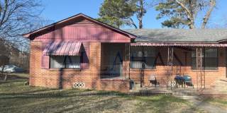 Capitol Hill 2 Bedroom Gallery 1