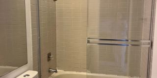 Spacious 2 Bedroom 2-1/2 Bathroom Townhome with 2-car garage in La Jolla near UCSD Gallery 20