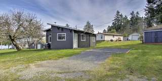 Island Adventure Awaits | Cozy 3BR Waterfront Home Gallery 1