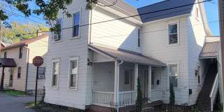 322 E ROSS Street Gallery 1