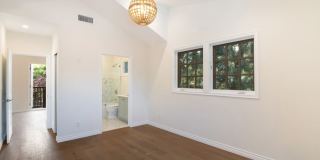 552 Wilcox Ave Gallery 35