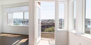 Pacific Pointe Apartments Gallery 39