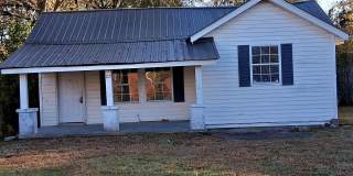 Charming 2 Bedroom, 2 Bath Home in the Heart of Jacksonville! - Move-In Special: ½ off first months rent Gallery 1