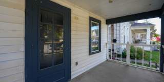 2 bedroom 1 bath house with a garage in downtown New Albany 2 bedroom 1 bath house with a garage in downtown New Albany Gallery 1