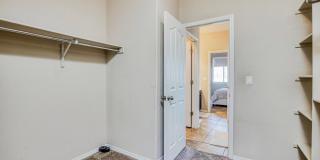 Westside area for Short or Long Term Rental (Completely Furnished) Beautiful 3 bed/2.5 baths plus Office space Gallery 16