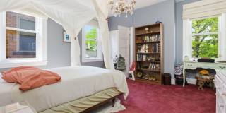Stunning 5 Bedroom 2.5 Bathroom Home in Squirrel Hill Gallery 27