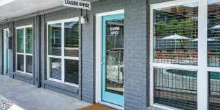 River Oaks Gallery 87