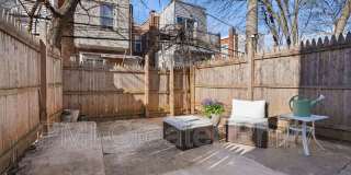 1916 S Salford St Gallery 18