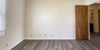 Spacious 2 Bedroom with Private Balcony! Gallery 47