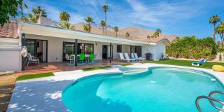 Luxury Mid-Century Retreat in the Heart of the Historic Movie Colony (Monthly Only - No Long Term) Gallery 1