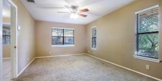 Great one story home with brick exterior on oak covered cul de sac lot Gallery 10