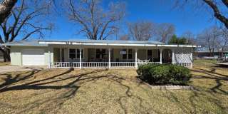 1006 E Highway St Gallery 1